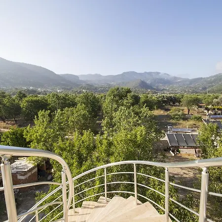 Mengen Konaklari 아파트호텔 *