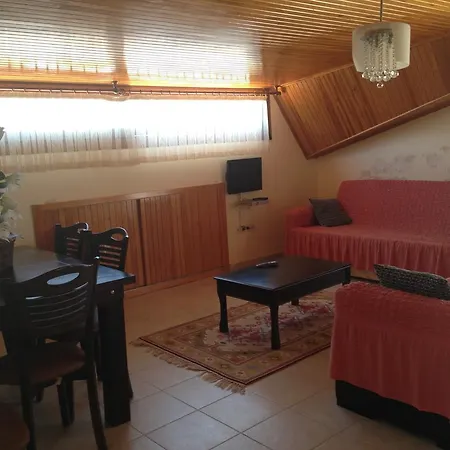 Aparthotel Mengen Konaklari