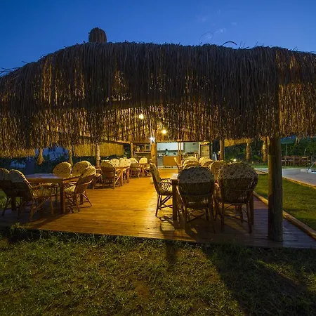 アパートホテル Mengen Konaklari